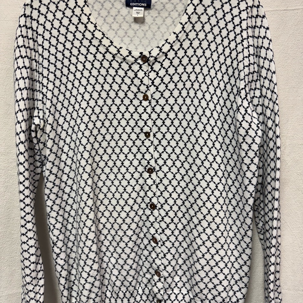 Basic Editions Black and White Patterned Cardigan